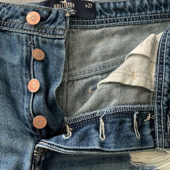 Hollister High-Rise Denim Mom Short - Picture 4 of 4